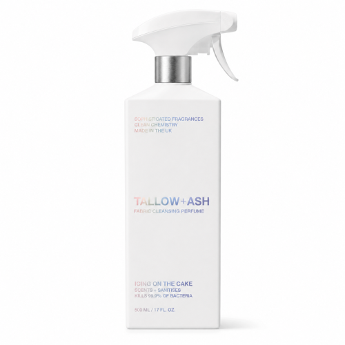 Парфумований спрей-освіжувач для одягу та текстилю Tallow + Ash Fabric Cleansing Perfume Icing On The Cake, 500 мл